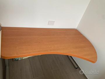Scrivania ad angolo