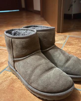 ugg marroni