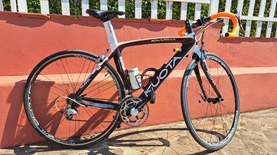 Bici da corsa FULL CARBON KUOTA