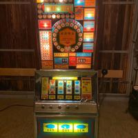 Slot machine elettromeccanica tipo BALLY anni 60  