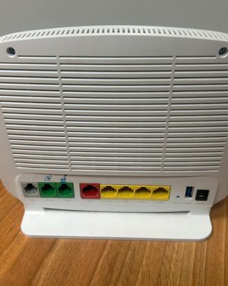Modem Router ADB W3220 Wi-Fi ADSL VDSL fibra