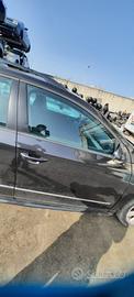 VOLKSWAGEN PASSAT STATION WAGON 2009 - PORTA ANTER