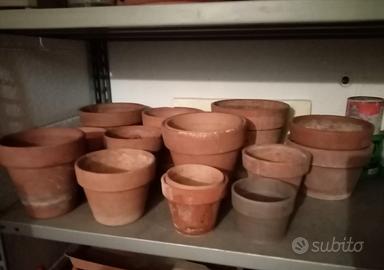 VASI IN COCCIO E BALCONCINE PLASTICA
