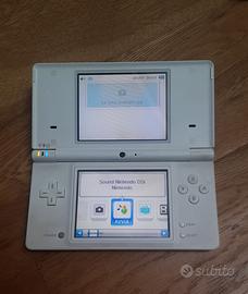 Nintendo Dsi funzionante  (leggi descrizione)