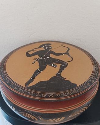 Portagioie terracotta decorato in stile Greco