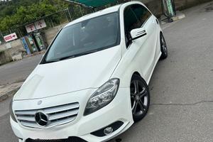 Mercedes Benz Classe B 180