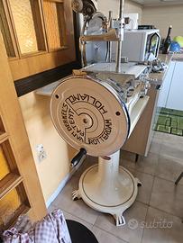 AFFETTATRICE PROFESSIONALE