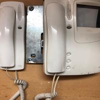 Videocitofono ABB con  un citofono