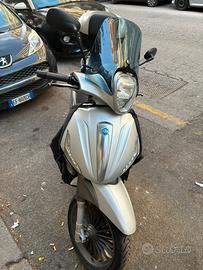 Beverly 300 s  E4 trattabile