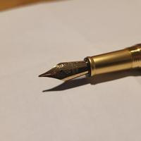 penna stilografica artigianale in rovere