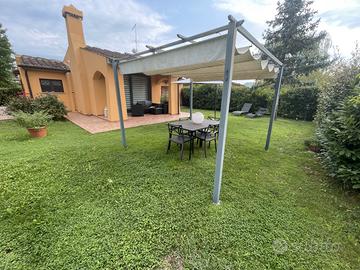 San piero a sieve villetta mq 135 giardino mq 350