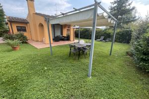 San piero a sieve villetta mq 135 giardino mq 350