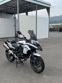 Benelli trk 502x 2020