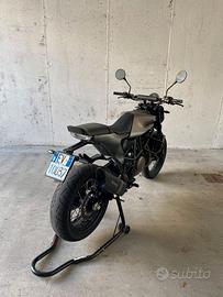 Husqvarna Svartpilen 701 Style