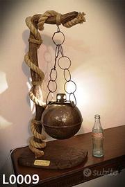 Lampada soprammobile artigianale in legno e Juta