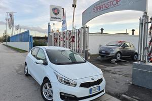 Kia Ceed cee'orte Cool