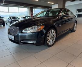 Jaguar XF 3.0 D V6 Luxury