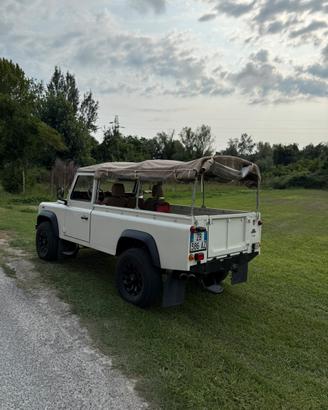 Defender 110 V8 soft top