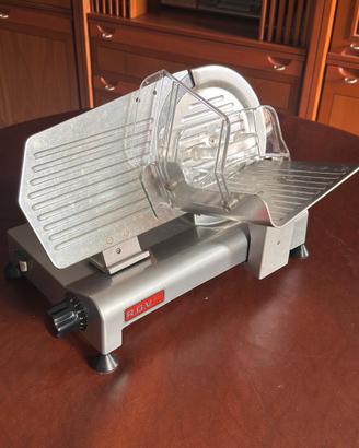 Affettatrice Professionale R.G.V. – Lama Ø 22 cm