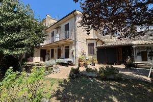 CASA SEMINDIPENDENTE A SPELLO