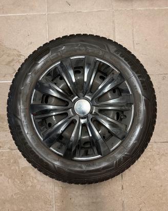 4 cerchi 14” con copri e pneum inv