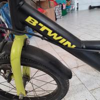 Bicicletta B-Twin 