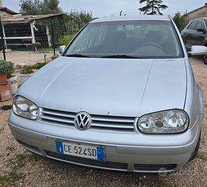 VOLKSWAGEN Golf 4ª serie - 2002