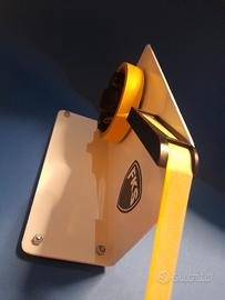 Pieganastro per carrozzeria