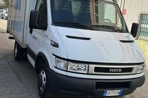 Daiky con sponda idraulica