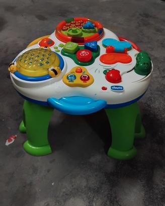 Tavolo giardino delle parole