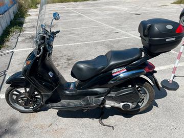 Beverly 200 cc