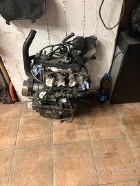 Motore fz 600
