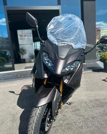 Yamaha T Max 560 TECH MAX MAGMA O NERO