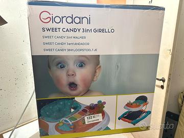 Giordani gioco primi passi bambino