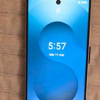 smartphone 16 GB RAM, 1T di memoria, 7.3 pollici