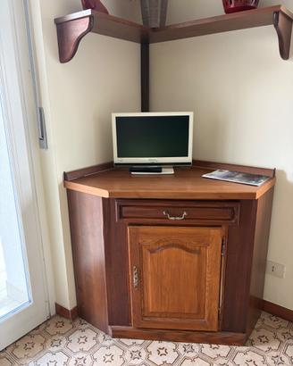 Angoliera in legno massiccio