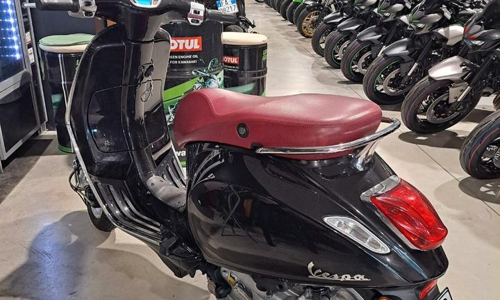 Piaggio Vespa 50 Primavera