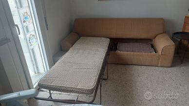 Divano con von due letti