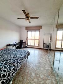 Ampia singola (condominio incluso) zona Famagosta