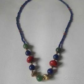 Collana in bigiotteria con pietre dure