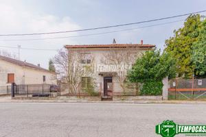 Villa a Robecco Pavese Via San Nazzaro 6 locali