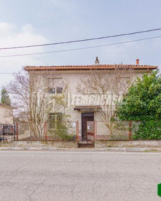 Villa a Robecco Pavese Via San Nazzaro 6 locali