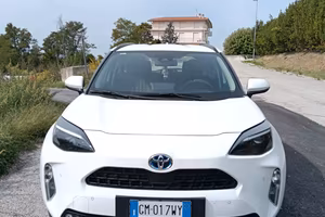 Toyota Yaris cross full hibrid 