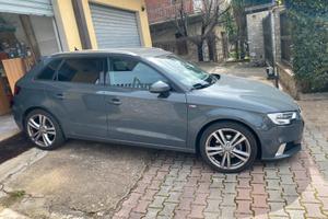 Audi A3 1.6 tdi S-Tronic Business