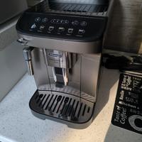 macchina automatica DeLonghi 