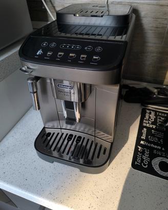 macchina automatica DeLonghi 