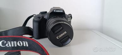 Macchina canon reflex 1300d