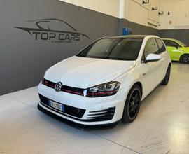 Volkswagen Golf 7 GTI Performance 2.0 TSI 3p