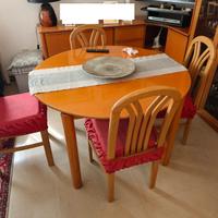 Sala da pranzo in legno semilucido