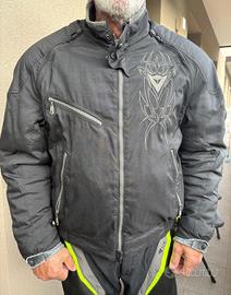 Giacca moto nera e grigia